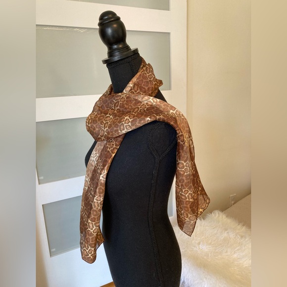 Leopard Print Scarf - Picture 2 of 3
